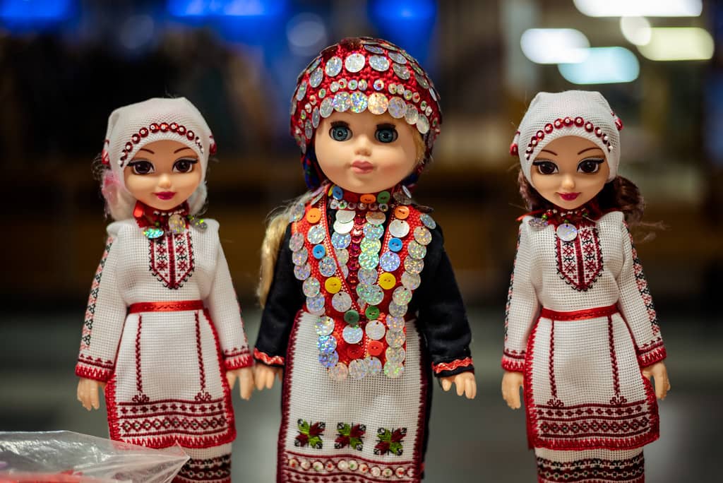 Куклы в марийском наряде
