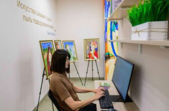 Женщина в библиотеке Йошкар-Олы